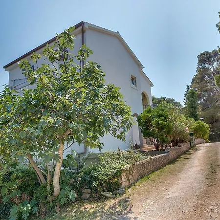 Double 3445g 3* Mali Losinj